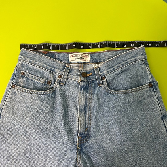 Vintage 505 Levi’s High Waist fit Jeans - Picture 3 of 10